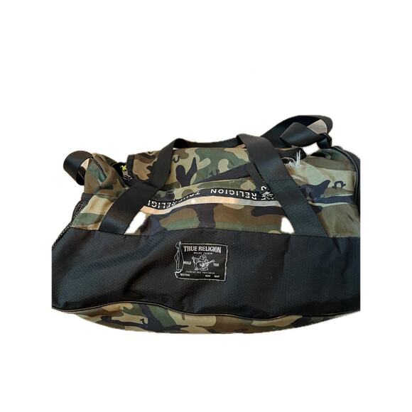 True Religion Green Black Camo Duffel Gym Bag 18"x10"x8" - Picture 1 of 6